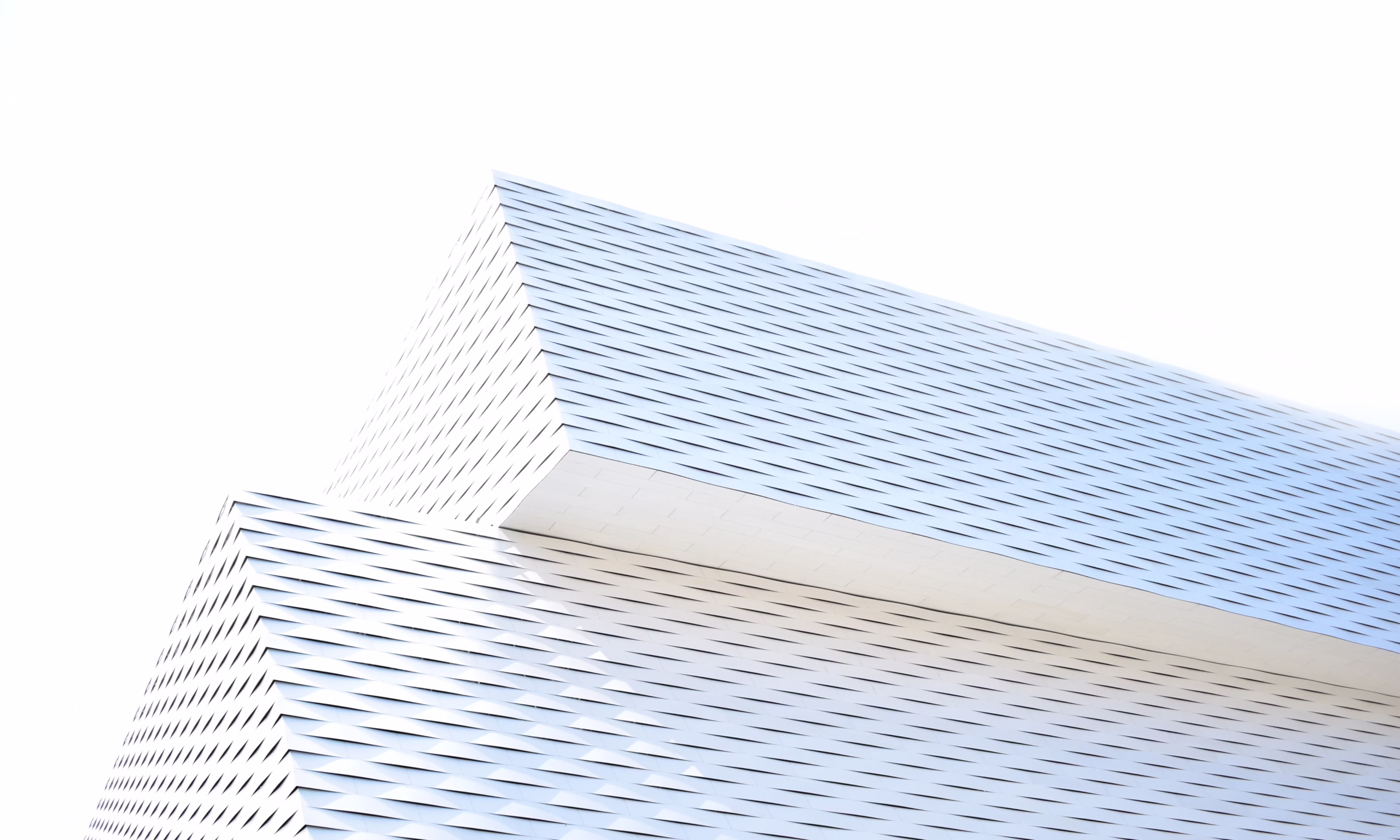 How to Tell if Your Asphalt-Shingle Roof Needs Replacement in Dallas/Fort Worth Climate